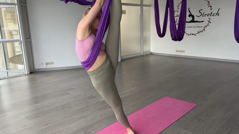 Spirituality yoga & gymnastics with Sasha - Part 2 01:24